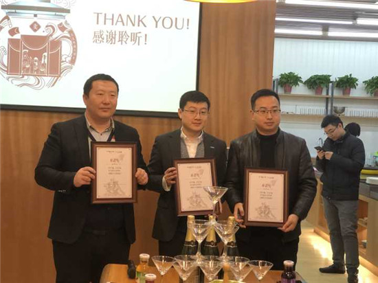 ��c=�۽z�Zſ�F������̫����@������¸߶�