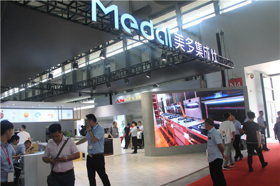 a(chn)Ʒ+p༯W(dng)ϺNl(wi)չ